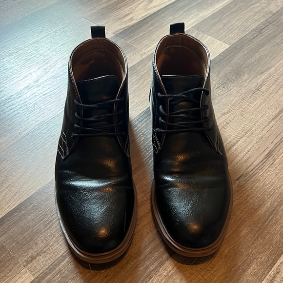 Sonoma Men’s Chukka Boot - Picture 2 of 7